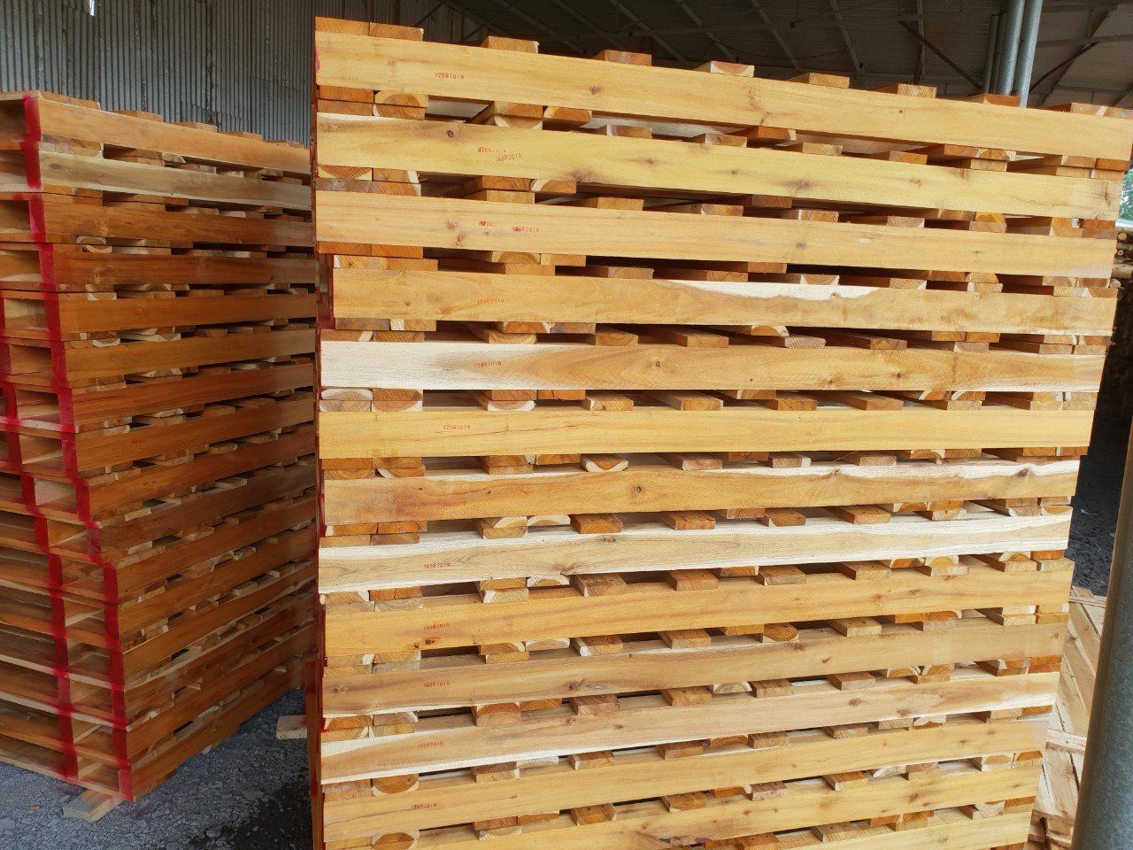 Buy Wooden Pallets from Simba, Vietnam