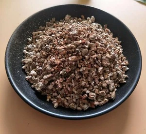 1-3mm/2-4mm Expanded Vermiculite / Raw Gold Non-Metallic Mineral Deposit Vermiculite