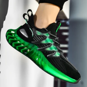 Brand Logo Custom Fly Weave Blade Sole Men Breathable Shock Absorption Fashion Sneakers Running Shoes men