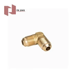 Brass generic elbow fitting for multilayer pipe