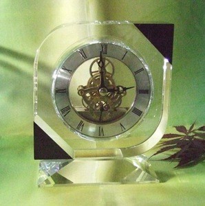 fashion 3d customer design mechanical golden color wedding gifts crystal clock