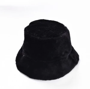 Fashion Winter Hat for Women Fur Bucket Warm Hats Letter Panama Black White Vintage Fisherman bucket Hats