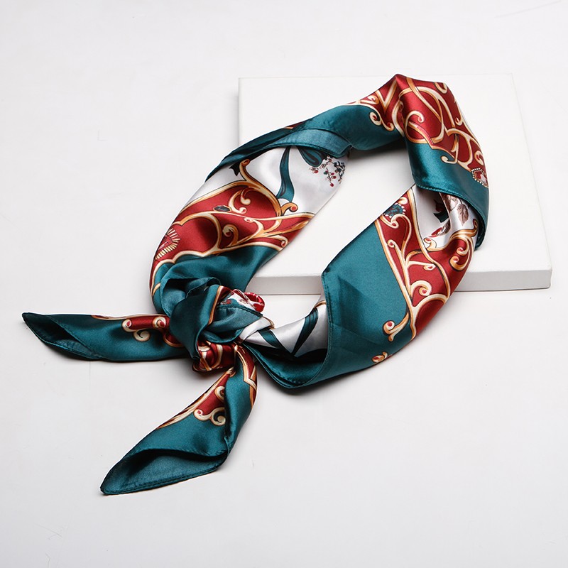 Hot Sale Ready to ship MOQ 10 pcs customized print square bandana polyester satin silk scarf
