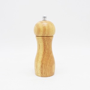 Hot Selling Kitchen Accessories Tool Spice Container Wood Manual Pepper Mill