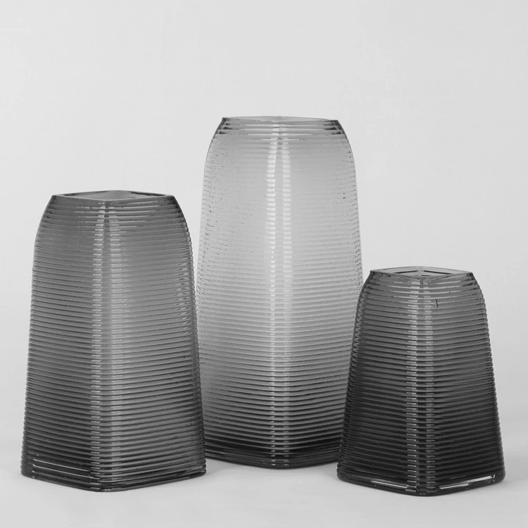 Modern shape black vases for wedding centerpieces