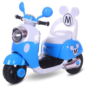 New type of children&#39;s riding electric motorcycle battery three wheel pedal charging