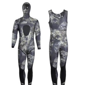OEM two pieces camouflage 5mm thick open cell neoprene  dive wetsuit for men