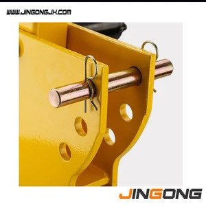 Portable small boat lifting cranes for truck
