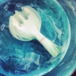 Resin salad servers salad tool made by hand salad spoon with marble and aqua swirl pattern used in home hotel restaurant canteen