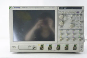 Tektronix DPO7104 DPO Oscilloscope 1GHz 4 channel,LCD color display, 10GS/s