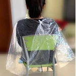 waterproof clear pe disposable barber haircut cape or disposable salon haircutting protective cape