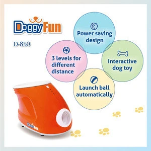 Wholesale electronic safe throws innovative ball dog pet training products